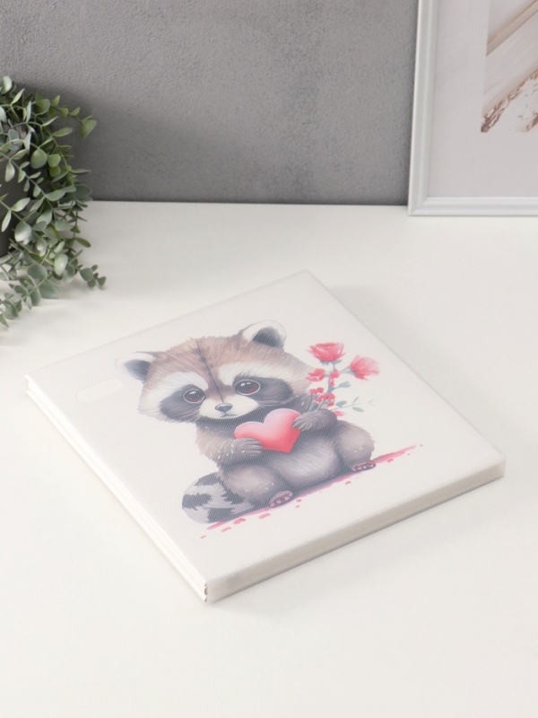 Фотоальбом магнитный 20 листов "Енотик с сердечком" кожзам, в коробке 2,6х32х33,5 см