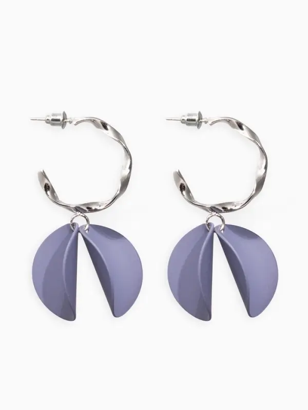 Серьги "Лепесточки на кольце", цвет серый в серебре