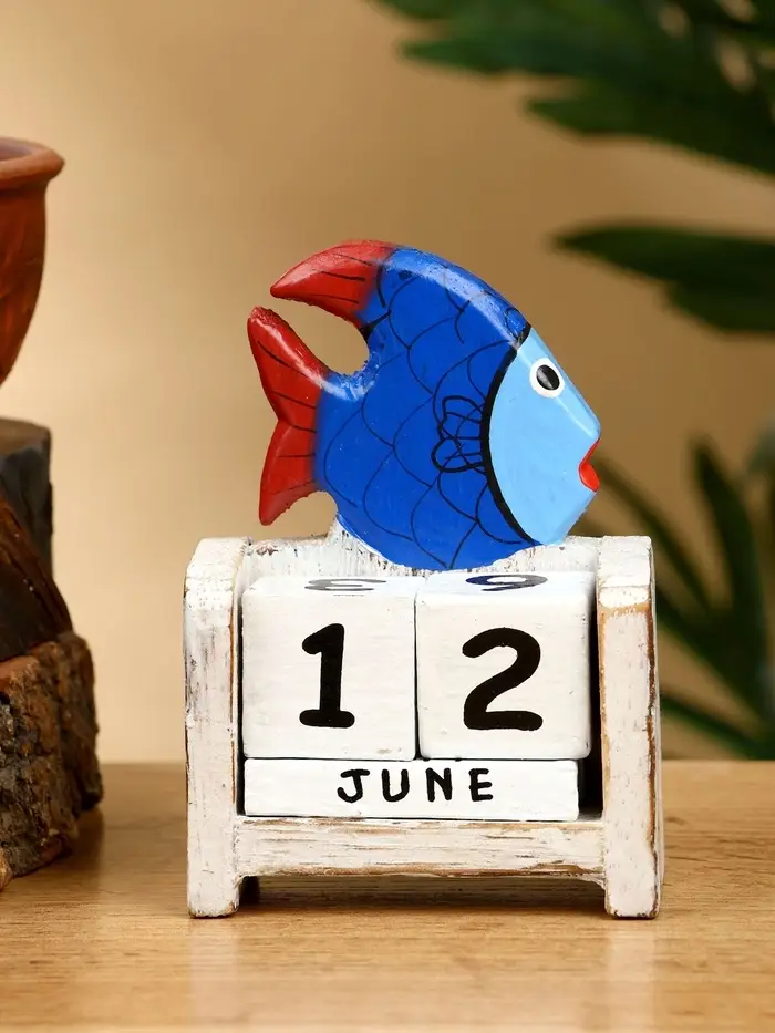 Календарь настольный &laquo;Рыбка&raquo;, 7&times;4&times;10 см, дерево, сине-белый