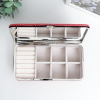 Шкатулка кожзам для украшений "Маленькие пятнышки. Красная голография" 6х9,8х18,5 см Шкатулка кожзам для украшений "Маленькие пятнышки. Красная голография" 6х9,8х18,5 см