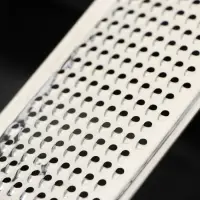 Тёрка для сыра мелкая Доляна &laquo;Помощник&raquo;, 21&times;5.5 см, с ручкой, серебристая