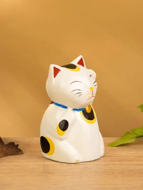 Сувенир &laquo;Кошка Неко&raquo;, 6&times;6&times;11 см, дерево, белый