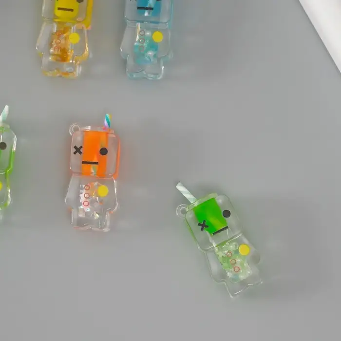 Подвеска для творчества акрил "Коктейль. Двуликий" светится в темноте МИКС 3х1,1х1,9 см