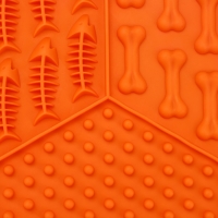 Лизательный коврик - миска для медленного кормления, оранжевый, 18,5 см х 16 см