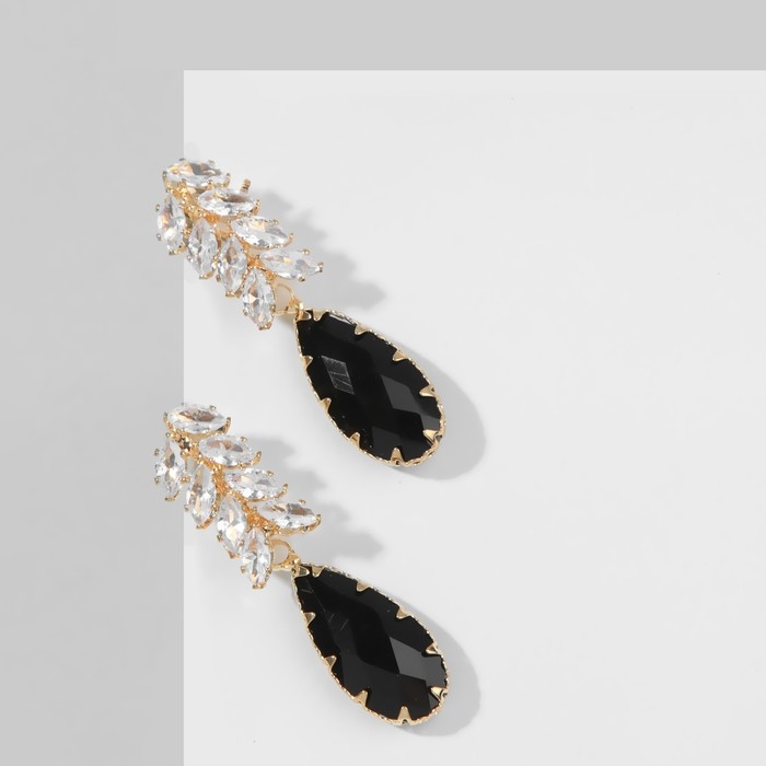 Серьги со стразами «Эдем» гроздь, цвет чёрно-белый в золоте Серьги со стразами «Эдем» гроздь, цвет чёрно-белый в золоте