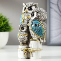 Сувенир полистоун "Семейство серых филинов с синими крыльями, на пеньках" 14,5х8,5х5,5 см
