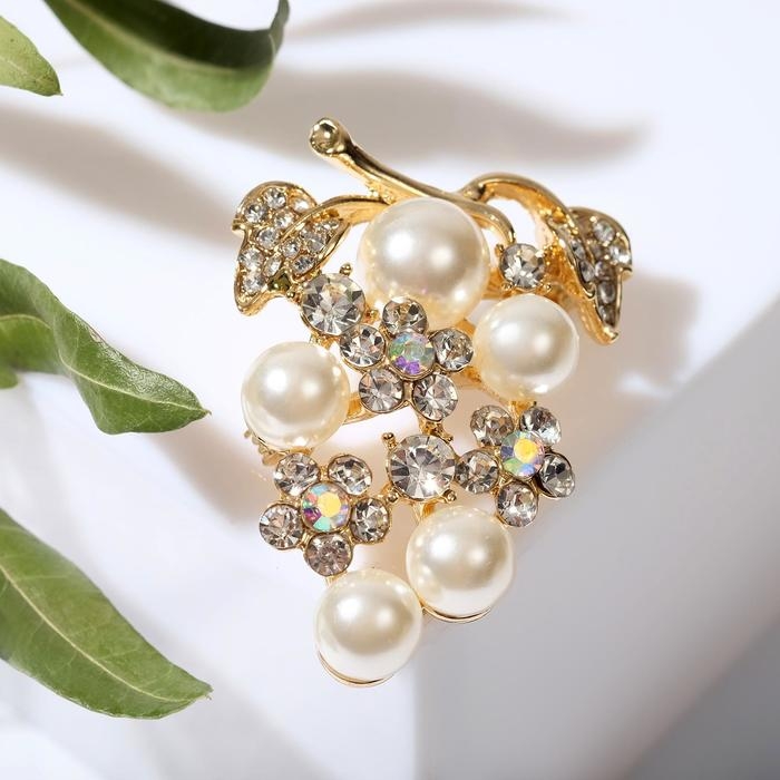 Брошь &laquo;Виноградная гроздь&raquo; с цветами, цвет радужный в золоте