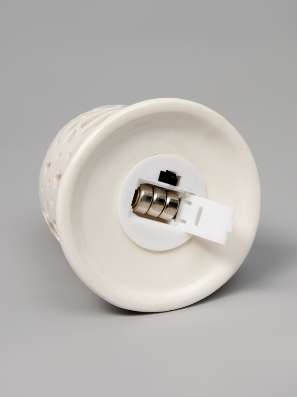 Елочный шар "Колокольчик" 10.5х8.3х8.3, 1 LED, LR44x3(в компл.), Т/БЕЛЫЙ