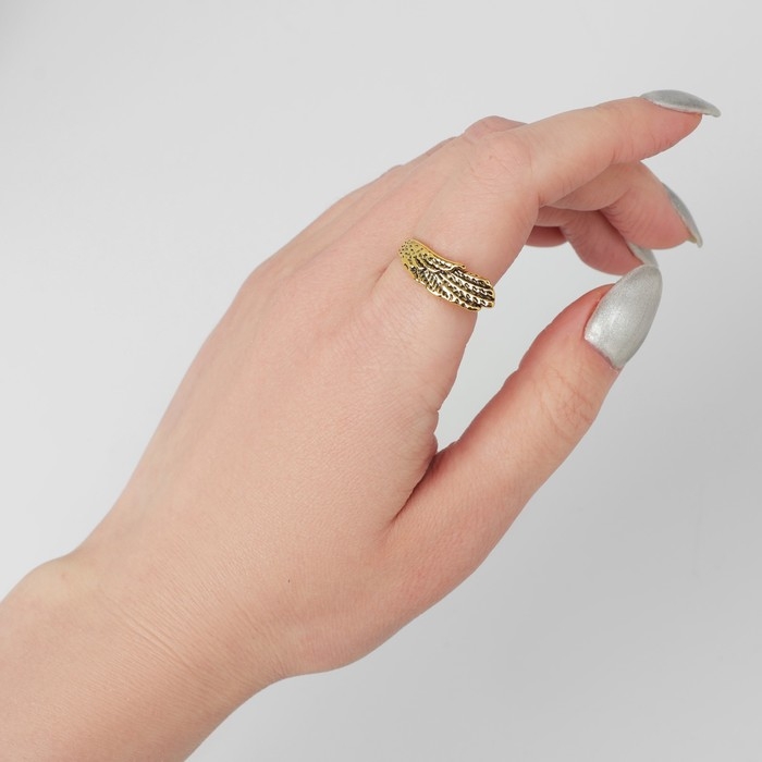 Кольцо «Перстень» крыло, цвет чернёное золото, безразмерное Кольцо «Перстень» крыло, цвет чернёное золото, безразмерное