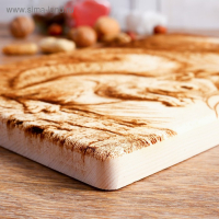 Доска из массива кедра &laquo;Белка с орешками&raquo;, большая, прямоугольная, 23 &times; 35 см