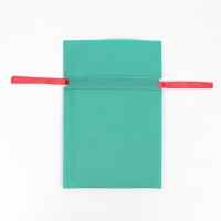 Новый год. Мешок подарочный "Помпоны", 20 х 30 см Новый год. Мешок подарочный "Помпоны", 20 х 30 см