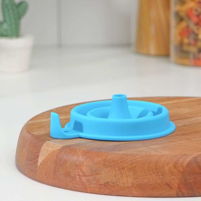 Воронка силиконовая складная Доляна «Ред», 13,5×10×10 см Воронка силиконовая складная Доляна «Ред», 13,5×10×10 см