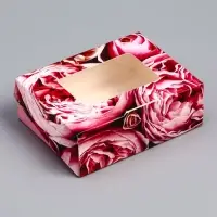 Коробка складная с окном &laquo;Розы&raquo; 10&times;8&times;3.5 см