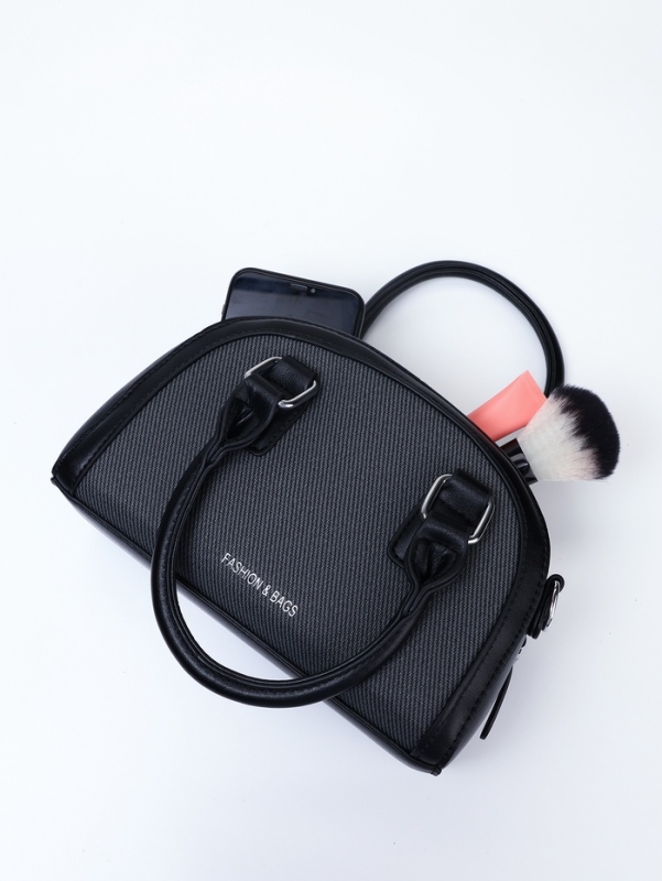 Сумка женская, 22*7*14, отд на молнии, длин ремень, черный Сумка женская, 22*7*14, отд на молнии, длин ремень, черный