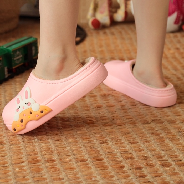 Тапочки детские, размер 32-33, цвет розовый Тапочки детские, размер 32-33, цвет розовый