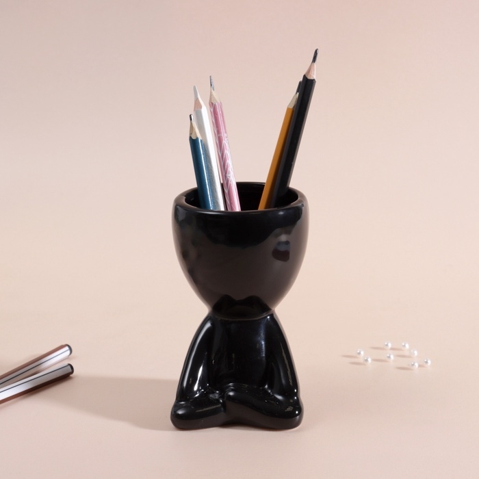 Предмет интерьера Предмет интерьера "Мистер Грин йог" 11,3*7,5*7 черный керамика