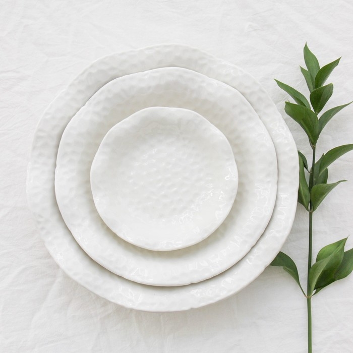 Тарелка десертная керамическая &laquo;Воздушность&raquo;, 500 мл, d=23 см, цвет белый
