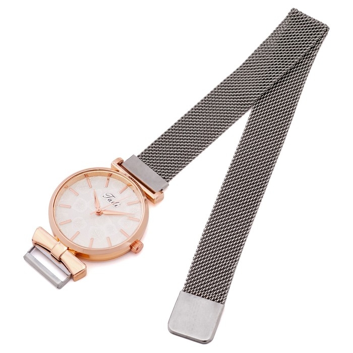 Часы наручные женские, d-3.2 см, магнитный браслет, серебро Часы наручные женские, d-3.2 см, магнитный браслет, серебро