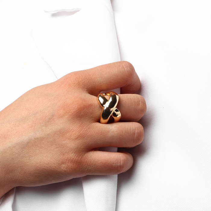 Кольцо металл «Тренд» бесконечность, объём, цвет золото, размер 17 Кольцо металл «Тренд» бесконечность, объём, цвет золото, размер 17