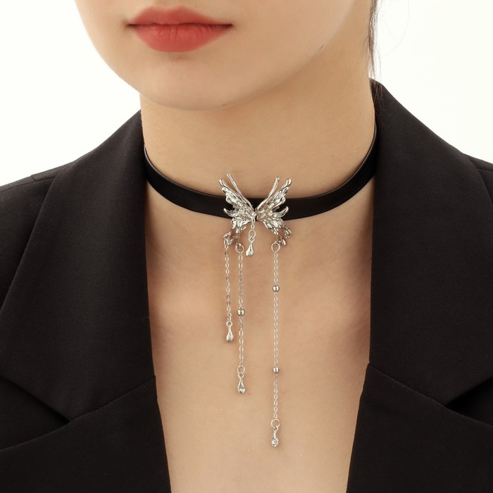 Чокер &laquo;Ошейник&raquo; крылья с цепочками, цвет чёрный с серебром, 43 см