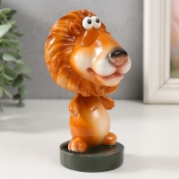 Сувенир полистоун подставка под очки "Лев" 8х7,8х13,5 см Сувенир полистоун подставка под очки "Лев" 8х7,8х13,5 см