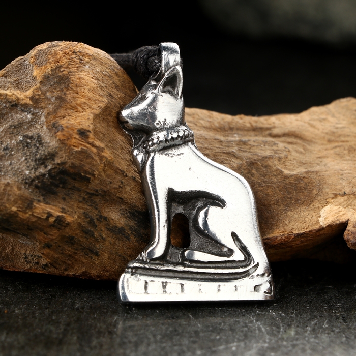 Амулет-брелок, тотем Амулет-брелок, тотем "Бастет" №08, металлический