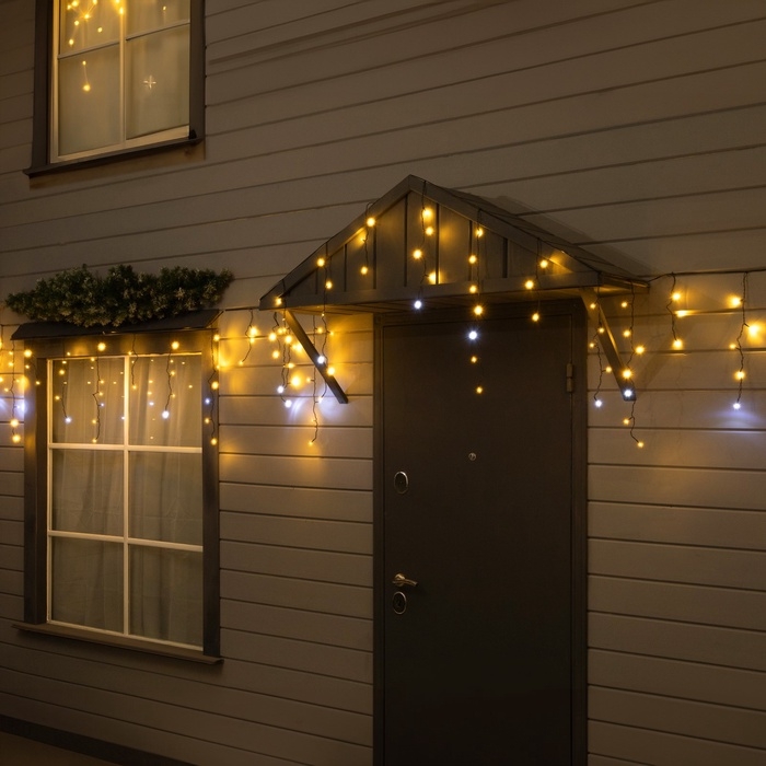 Гирлянда &laquo;Бахрома&raquo; 12 &times; 0.7 м, IP44, УМС, тёмная нить, 240 LED, свечение тёплое белое, мерцание, 220 В