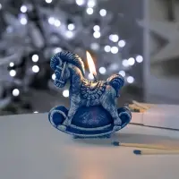 Свеча фигурная &laquo;Лошадка-качалка&raquo;, синяя