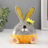 Сувенир керамика "Зайчонок в шортах, с цветочком на ухе" серо-жёлтый 11,2х9,5х15,6 см Сувенир керамика "Зайчонок в шортах, с цветочком на ухе" серо-жёлтый 11,2х9,5х15,6 см