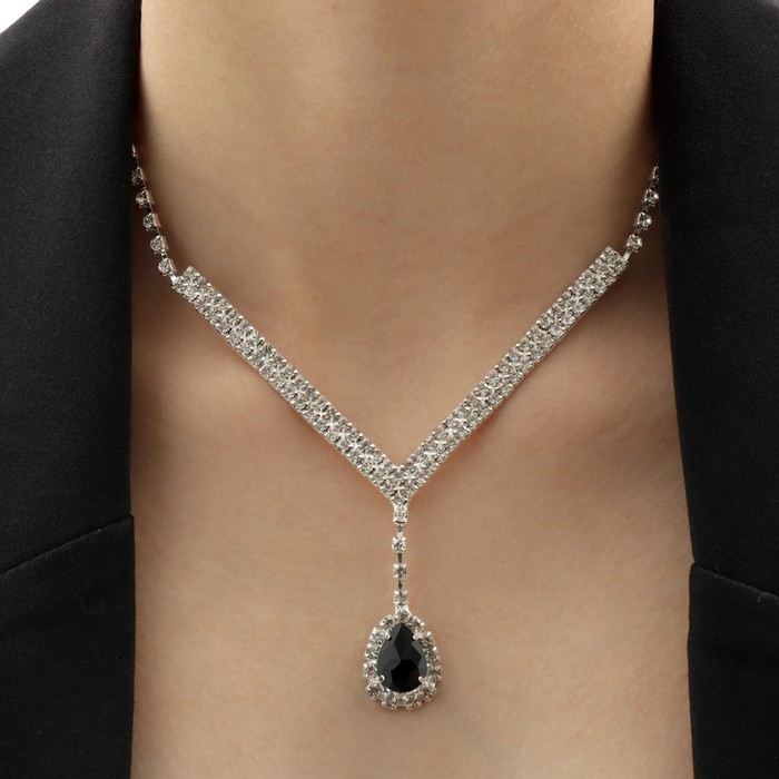 Набор 2 предмета: серьги, колье &laquo;Элит&raquo; капли треугольник, цвет чёрно-белый в серебре