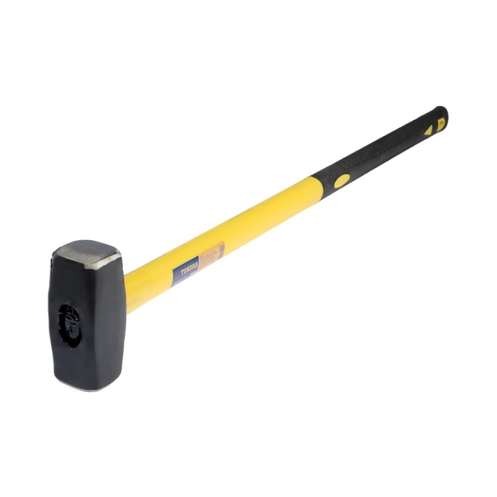 Кувалда кованая ТУНДРА, удлиненная фиберглассовая трехкомпонентная рукоятка, 3 кг