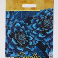 Пакет "Камелия, полиэтиленовый с вырубной ручкой 30х40 см, 60 мкм