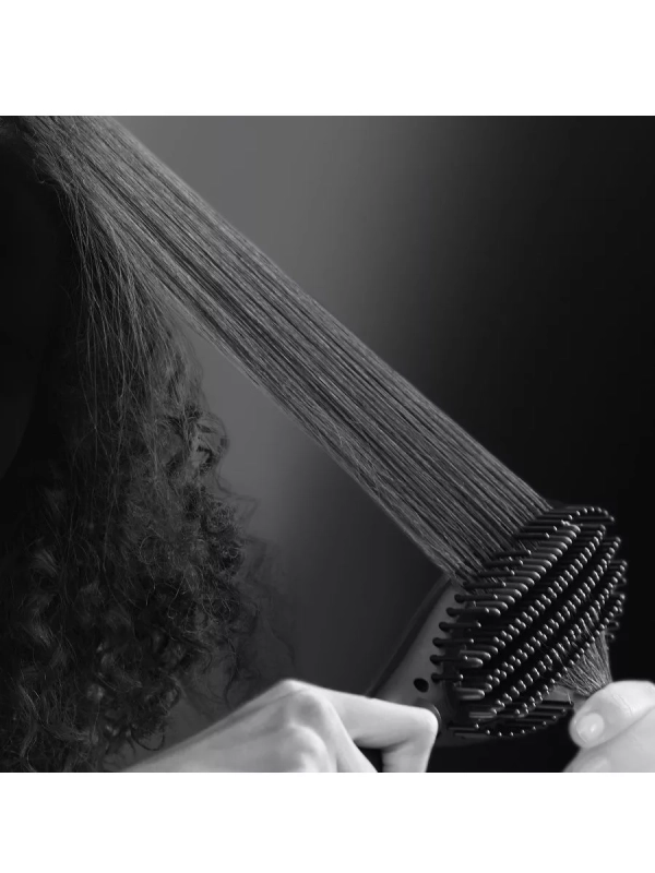 Расческа-выпрямитель Karl Lagerfeld CF582LF0, черная