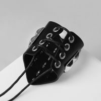 Браслет кожа &laquo;Манжета&raquo; с квадратными шипами, цвет чёрно-серебряный