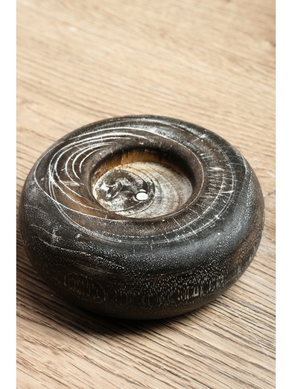 Подсвечник из дерева Джати, d 3 см, 10х10х3 см,  цв. темно-коричневый