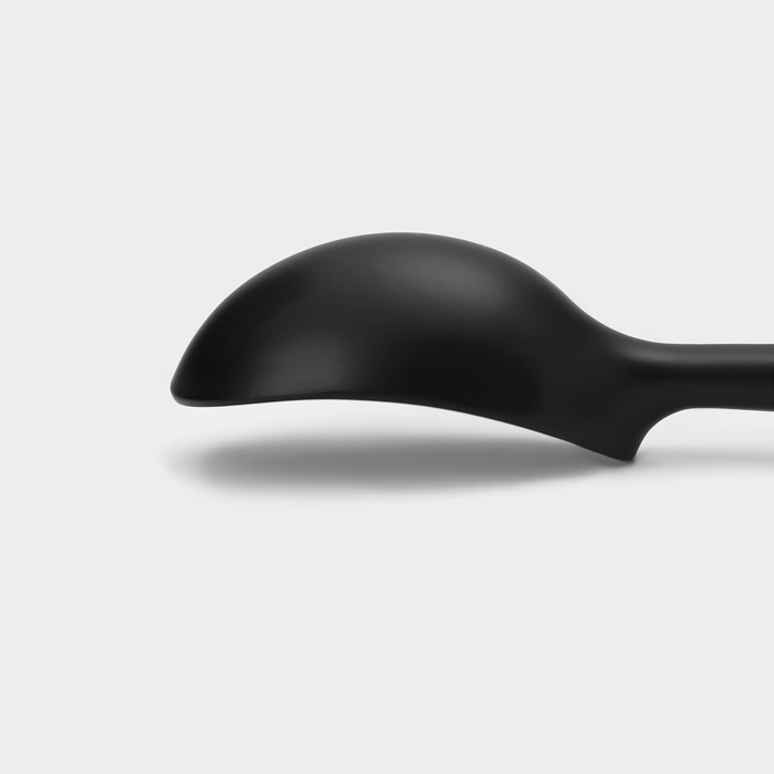 Ложка для мороженого Magistro Vantablack, 16,5&times;3,8 см, цвет черный