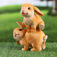 Фигурка "Зайки прыгуны" 9х13х19см