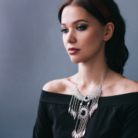 Колье &laquo;Ажурные перья&raquo; круг, цвет чёрный в чернённом серебре, 35 см