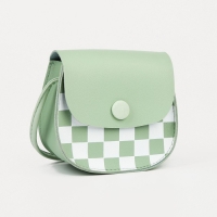 Сумка детская для девочки на магните, длинный ремень, цвет зелёный Сумка детская для девочки на магните, длинный ремень, цвет зелёный