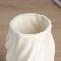 Керамическая ваза декоративная настольная &laquo;Оскар&raquo;, для цветов, сухоцветов, d-8 см, 20&times;10.5 см, белый