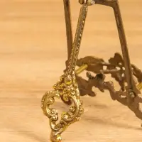 Мини мольберт "Трезубец" латунь 25х10х3 см