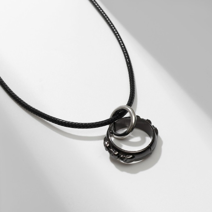 Кулон мужской &laquo;Кольцо&raquo;, цвет серый на чёрном шнурке, 45 см