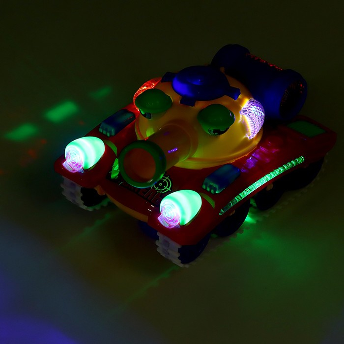 Танк &laquo;Разрушитель&raquo;, стреляет, световые и звуковые эффекты, работает от батареек