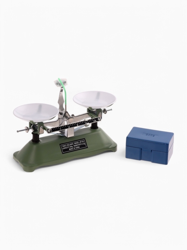 Весы лабораторные, с набором гирь 200 г. Весы лабораторные, с набором гирь 200 г.