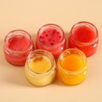 Подарочный набор &laquo;С Новым годом!&raquo;: чай чёрный (50 гр), крем-мед (5 шт x 30 гр)