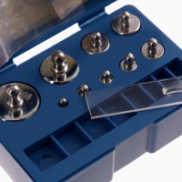 Весы лабораторные, с набором гирь 200 г.