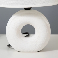 Настольная лампа "Эдель" Е27  40Вт белый 12,5х20х29 см RISALUX