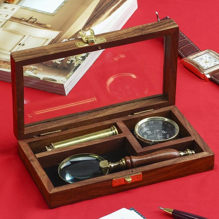 Сувенирный набор в шкатулке "Капитан" (лупа, компас, подзорная труба) 17х10,5х3,2 см