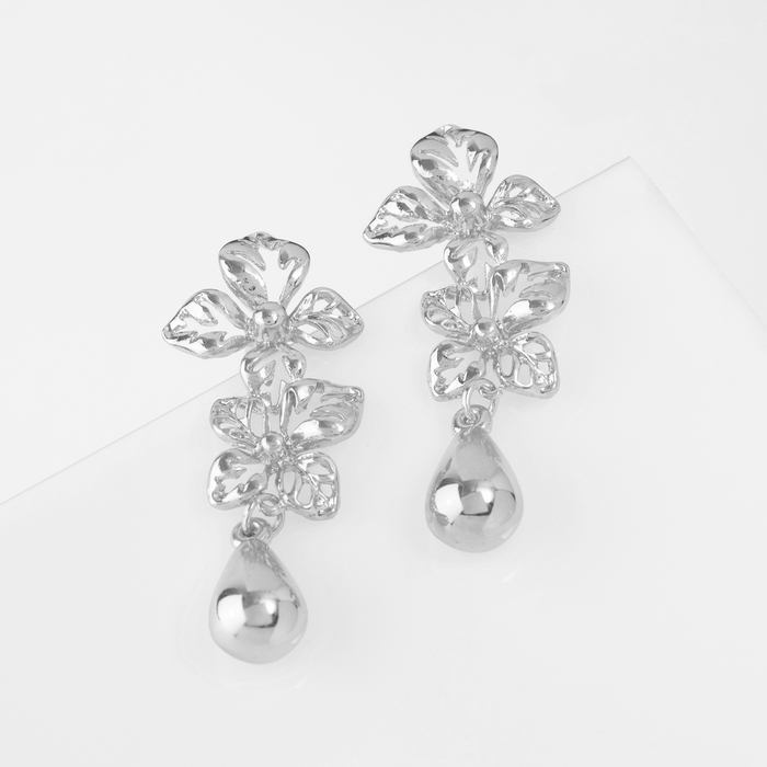 Серьги металл &laquo;Стиль&raquo; цветок с каплей, цвет серебро