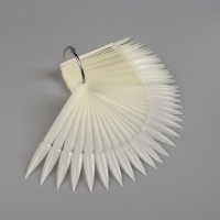 Палитра для лаков на кольце, 50 ногтей, форма стилет, цвет слоновая кость Палитра для лаков на кольце, 50 ногтей, форма стилет, цвет слоновая кость